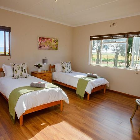 Oorvloed Guesthouse Swellendam Buitenkant foto