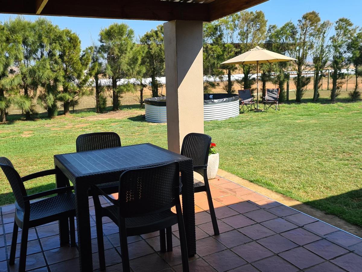 Oorvloed Guesthouse Swellendam Buitenkant foto