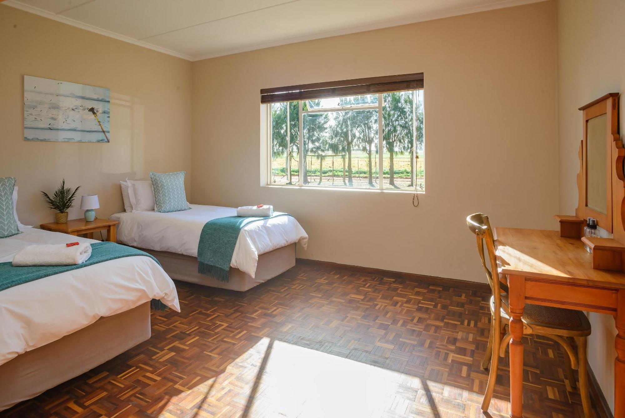 Oorvloed Guesthouse Swellendam Buitenkant foto
