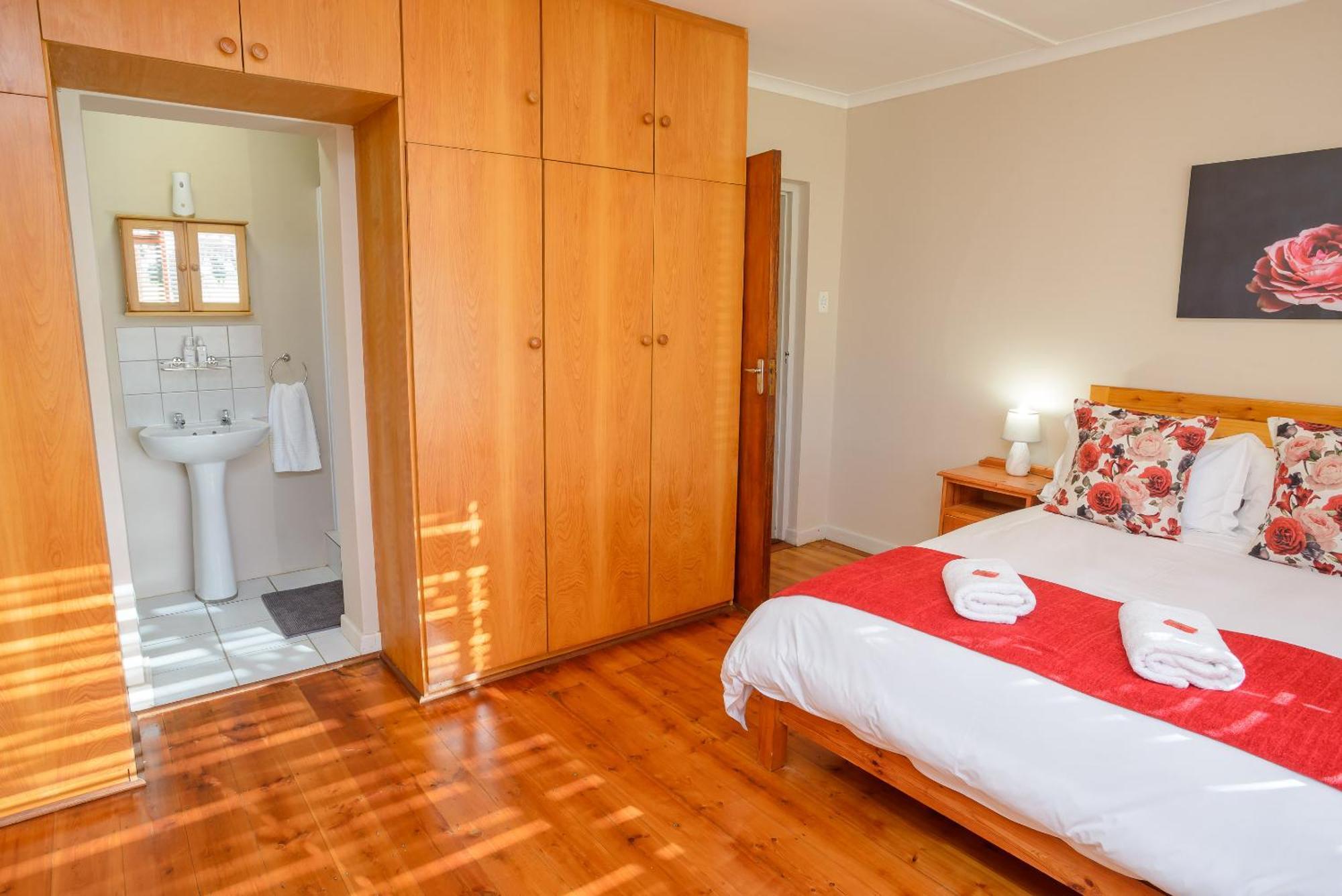 Oorvloed Guesthouse Swellendam Buitenkant foto