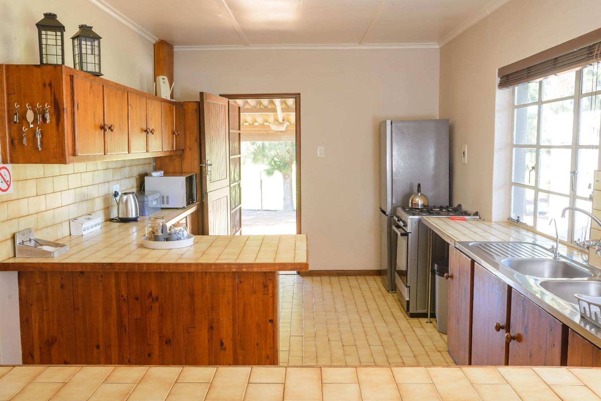 Oorvloed Guesthouse Swellendam Buitenkant foto