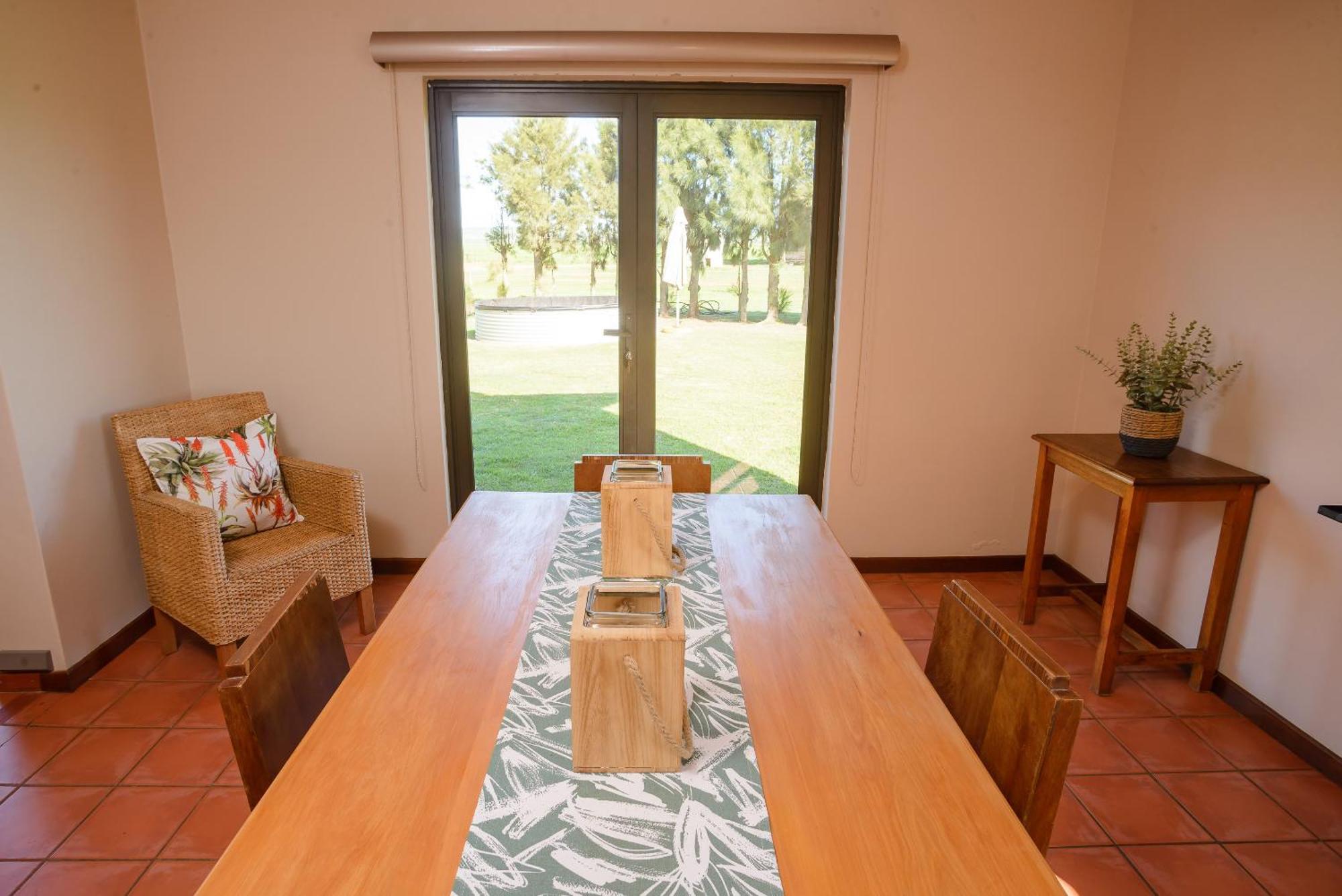 Oorvloed Guesthouse Swellendam Buitenkant foto